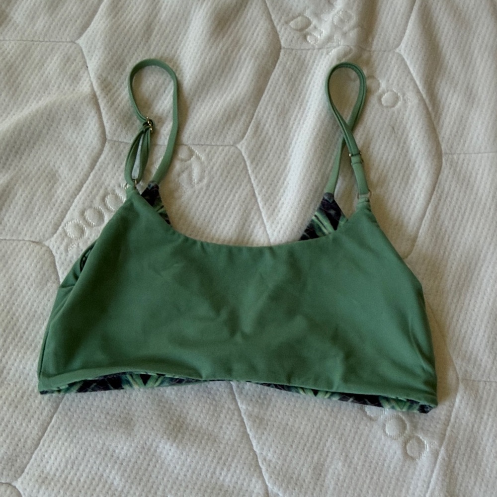 Wolven 4 Way Swim Top View 3